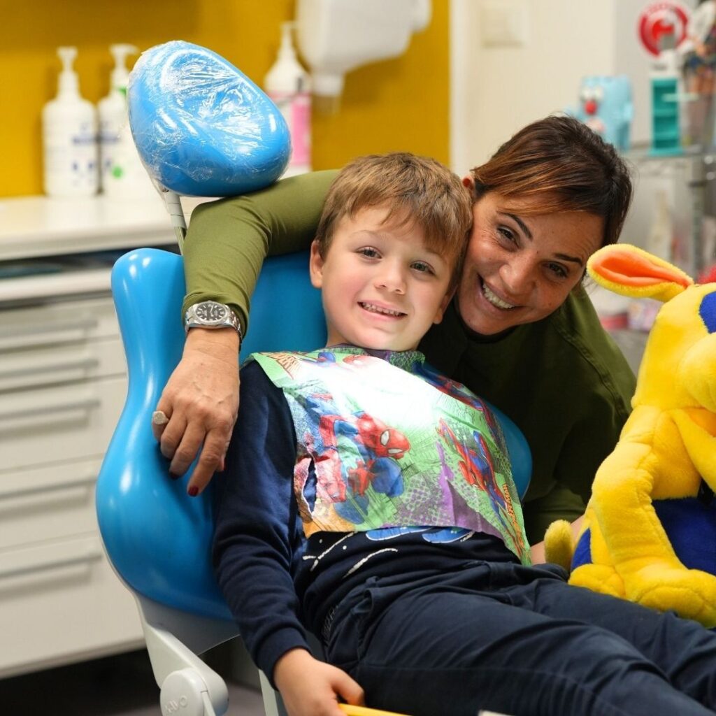 Pedodonzia 6 dentista per bambini a Taranto - come mantenere i denti sani durante la crescita dei denti permanenti